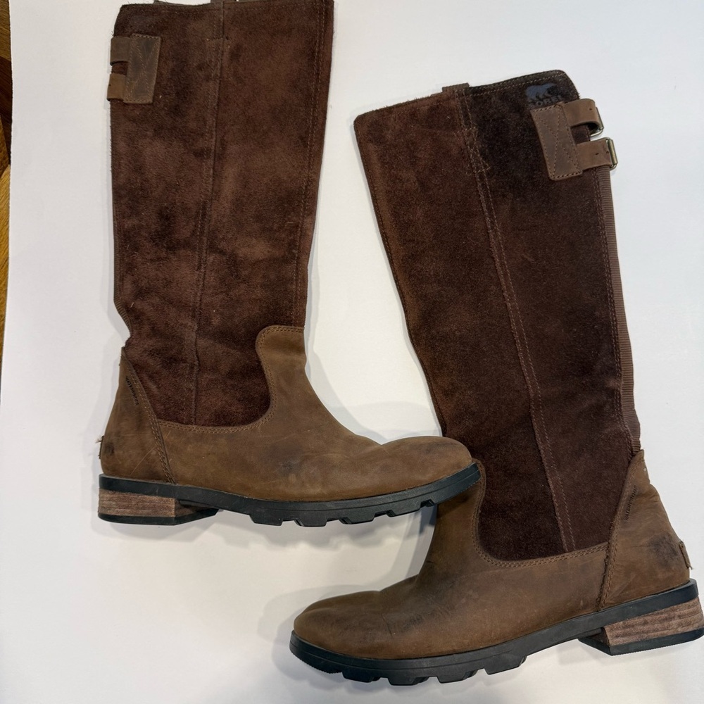 Sorel Emilie suede knee high riding boot Preowned Condition